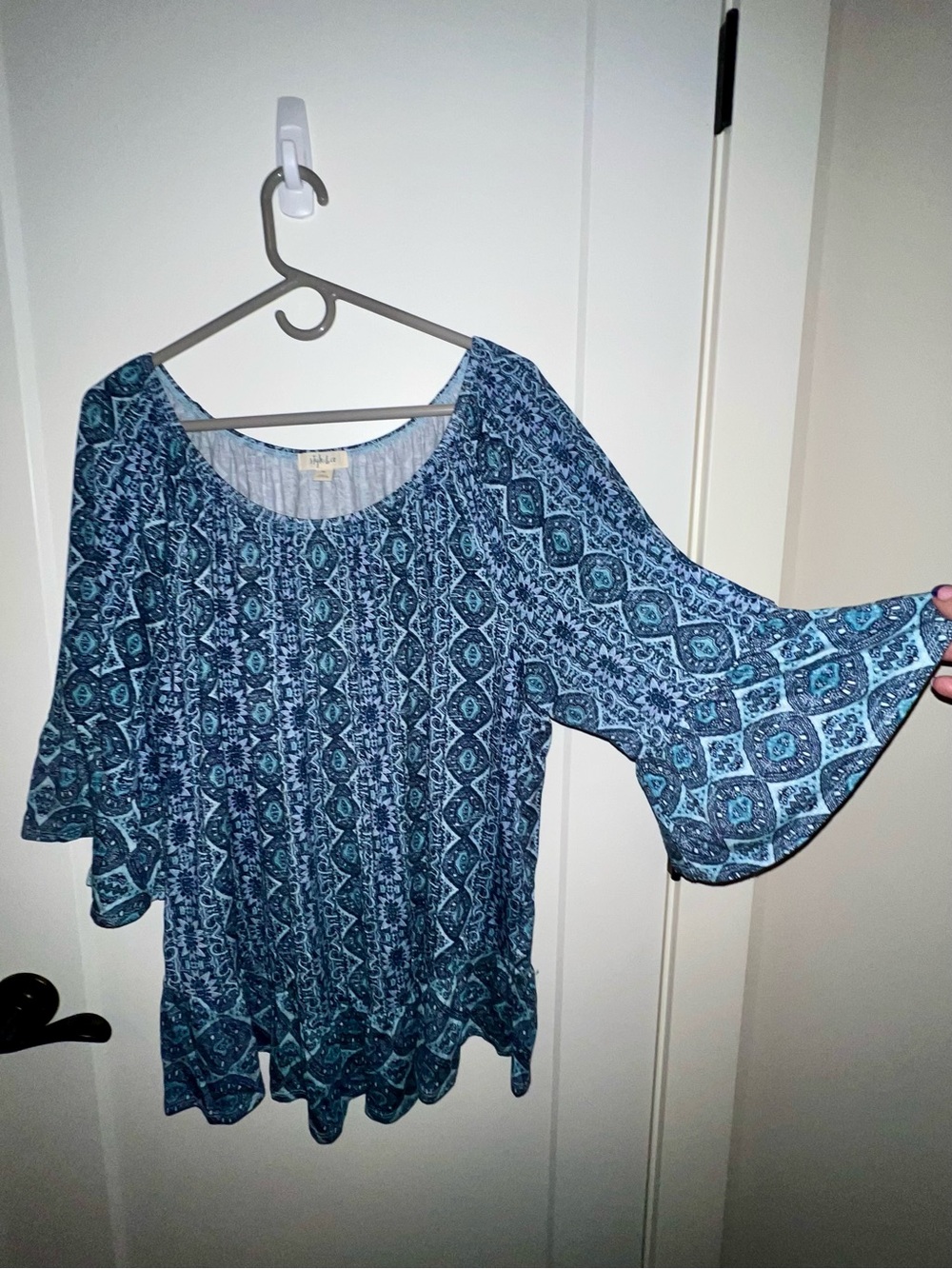 Style & Co. Women's Size XL Teal and Navy Patterned Bell-Sleeve Top